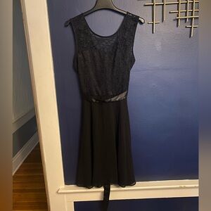 Women’s bery love dress size L